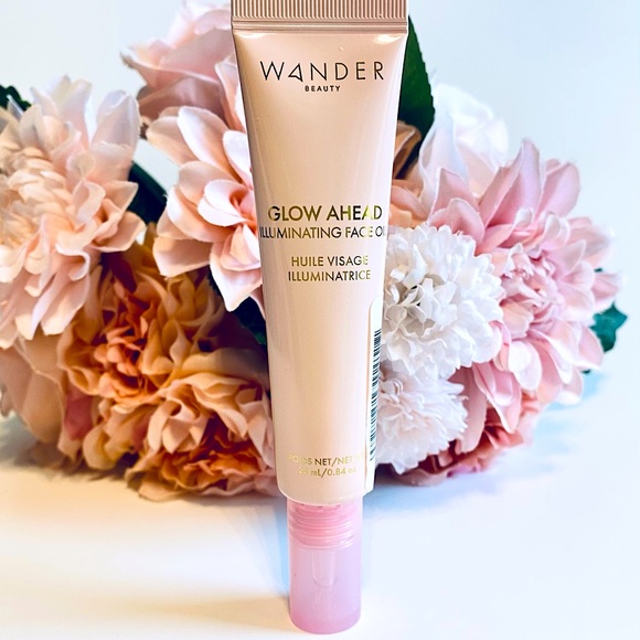 NEW Wander Beauty Glow Ahead Illuminating Oil - Picture 3 of 4